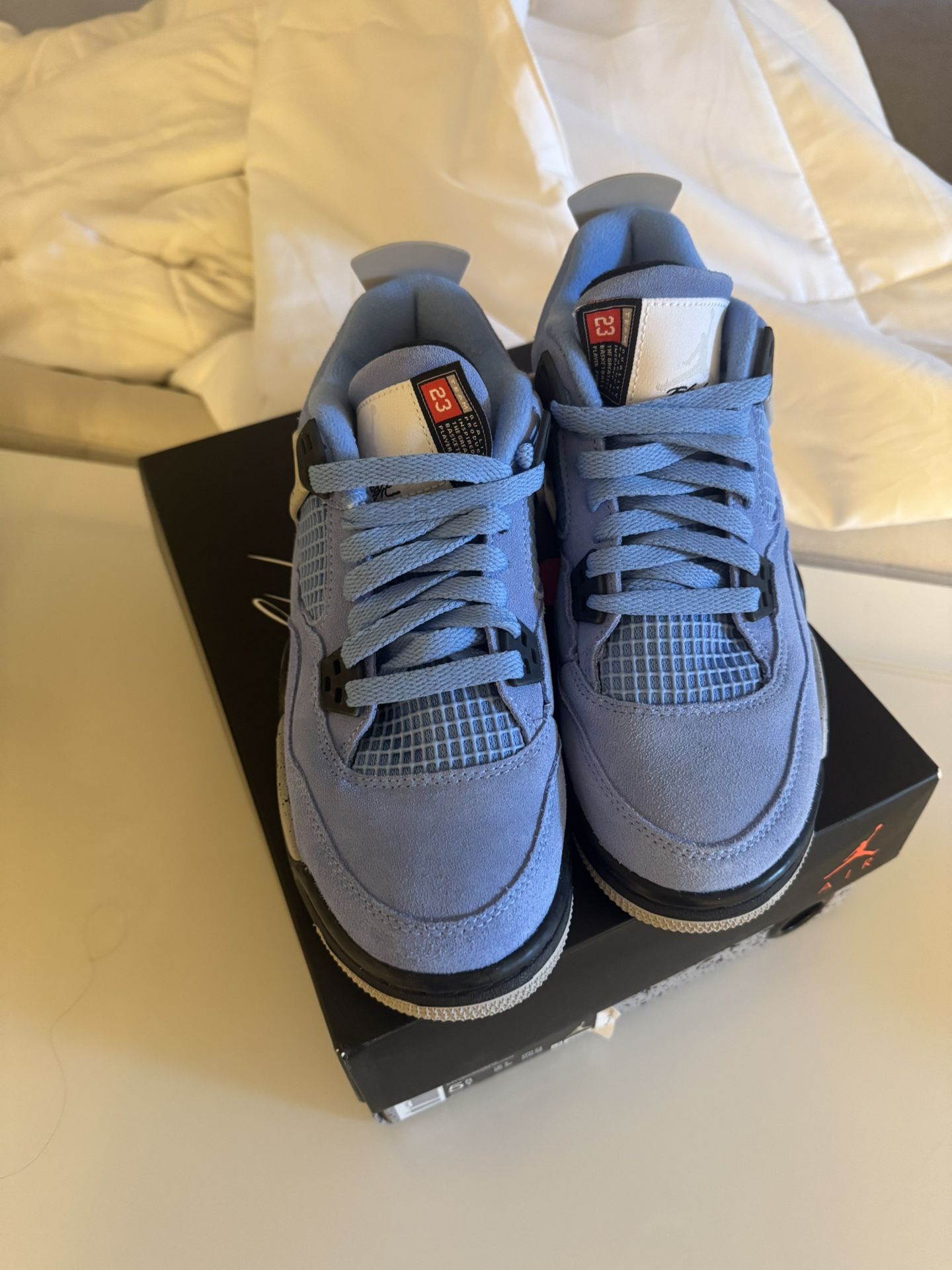 Jordan 4 Retro (GS) University Blue