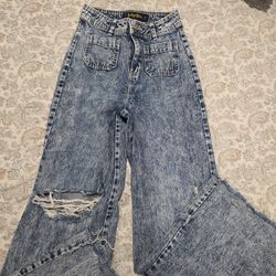 Super wide leg jeans size 1