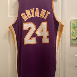 KOBE BRYANT