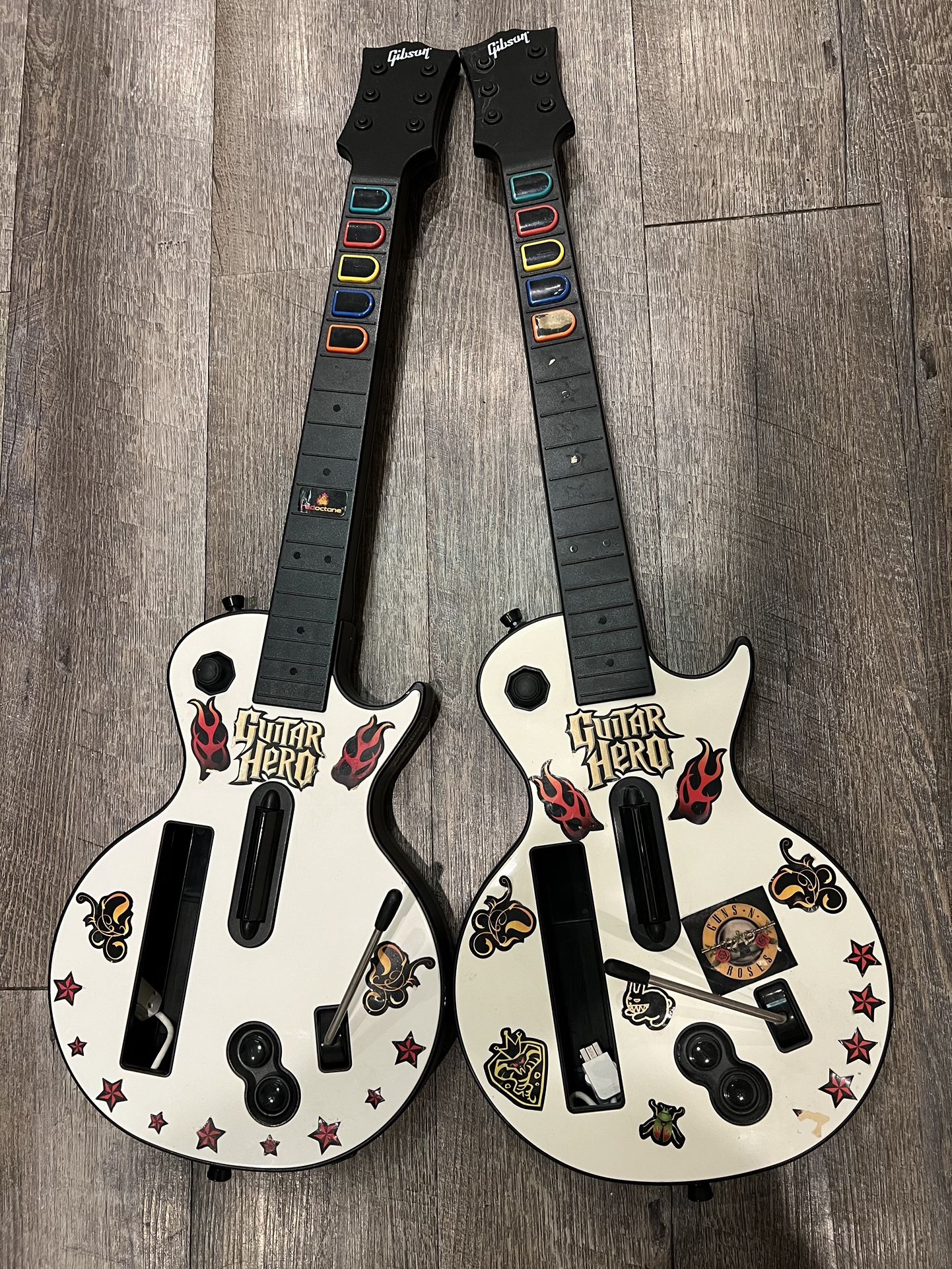 Nintendo Wii Guitar Hero Guitar Bundle Of 2 Tested Working