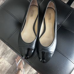 Ladies Michael Kors Blk.  Flats.. Size 7…$45.00
