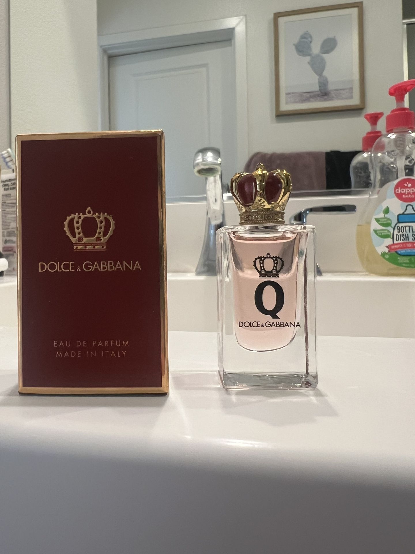 D&G Q Perfume