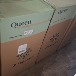 Zinus Queen Size 12 Inches 