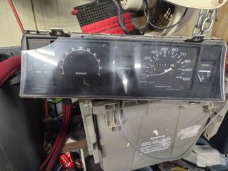 Nissan d21  cluster original  mileage