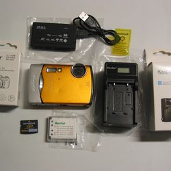 Olympus Stylus 850 SW 8MP Shock Waterproof Digital Still Photo Camera w/256MB XD card