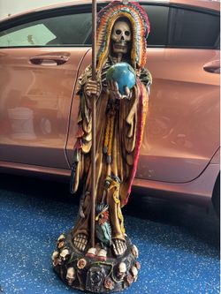 Santa Muerte Azteca Resina con fibra 3.3 ft.