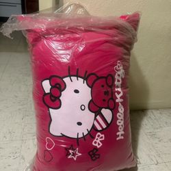 Hello Kitty Pillows (2)