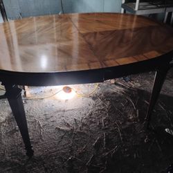 Antique.Drop Leaf Dining Table With 2 Inserts