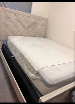 Queen Decker bed frame