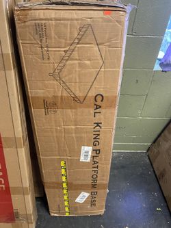 Cal King Platform Mattress Base - New