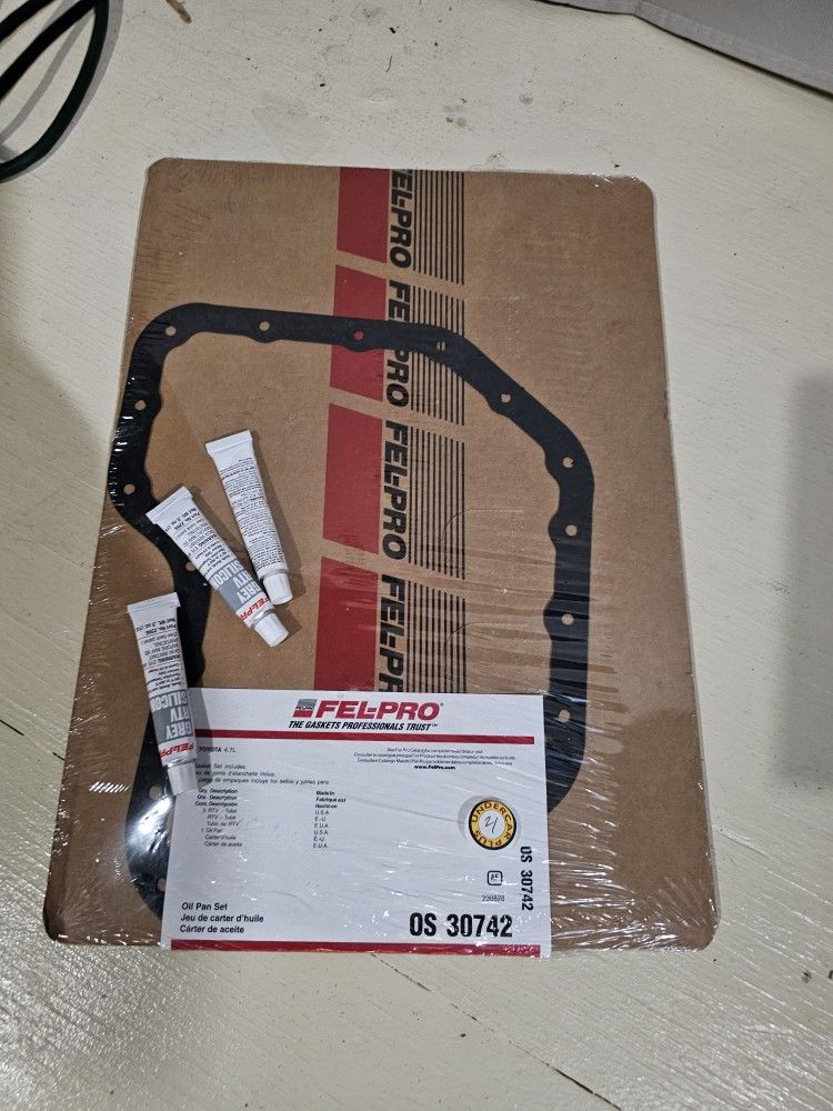 Fel-Pro Oil Pan Set Toyota 2uz-fe V8 4.7L