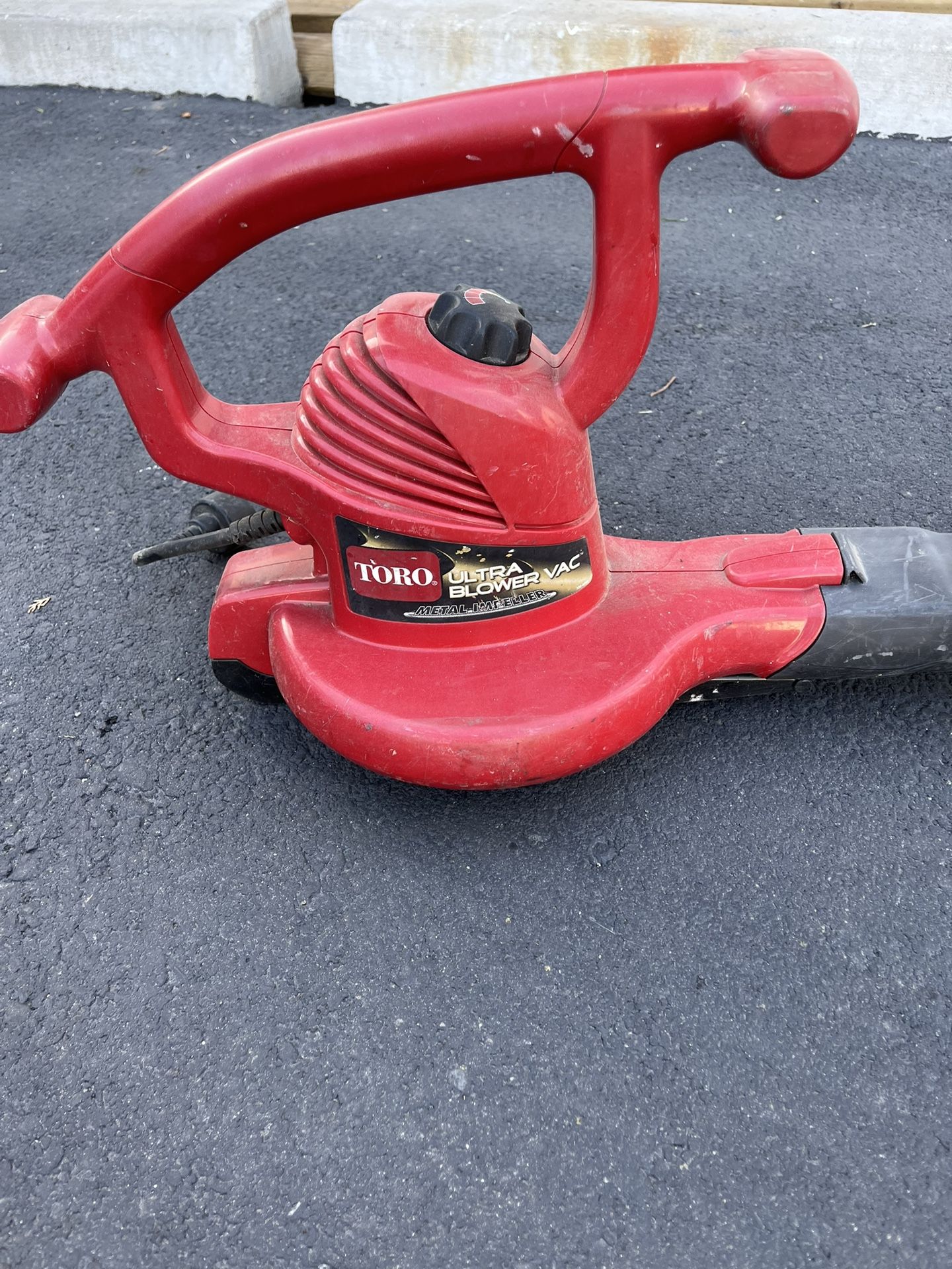 Toro Electric Leaf Blower