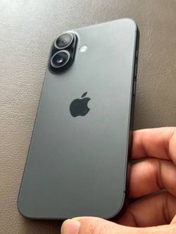 Unlocked iPhone 17