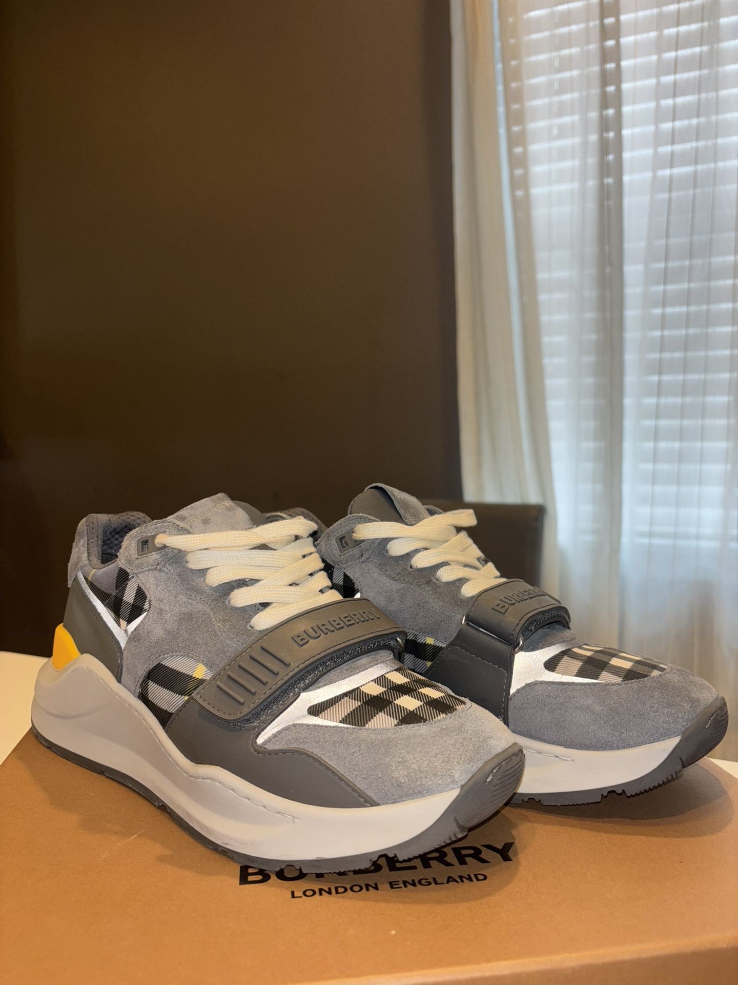 Burberry Sneakers Shoes Size 10 