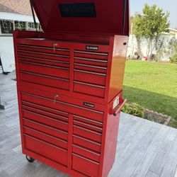 HEAVY DUTY HUSKY TOOL BOX TOOLBOX MADE IN CANADA