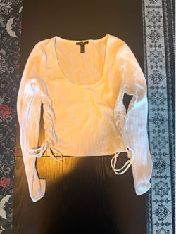Forever 21 long sleeve cropped shirt
