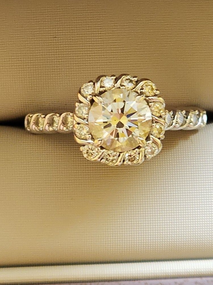 Diamond Engagement Ring. 1.70 Carat Natural Diamond.