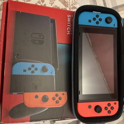 🌟 Nintendo Switch – Like New! Used Only 3 Times + Game & Case 🌟