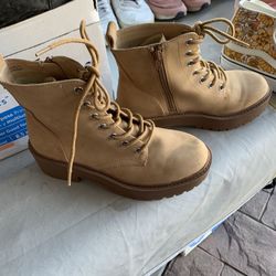 SHOES- $3.00 - $5.00 - See List Below.  Chino, Ca