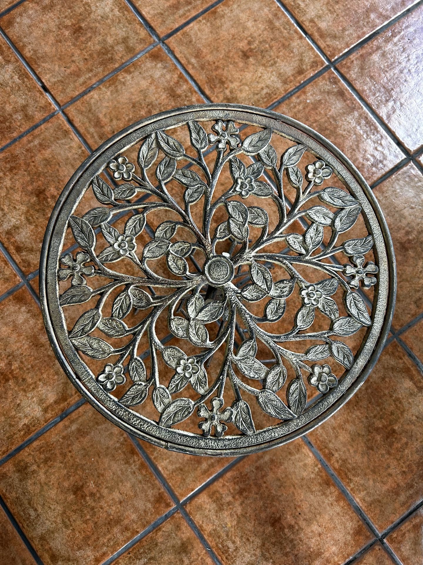 Beautiful Metal accent table