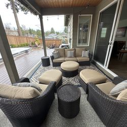 7-Piece Outdoor Wicker Patio Furniture Set – Excellent Condition