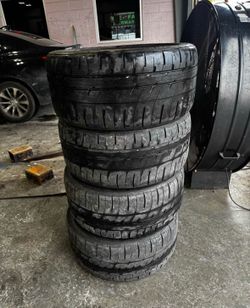 Gladiator tires set of 4