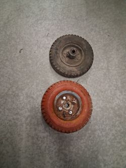 2 small wheels for $5