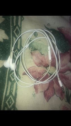 Apple AUX earbuds