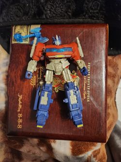 Transformers 1 Studio Series Optimus Prime