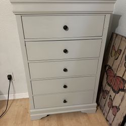 Bedroom Chest