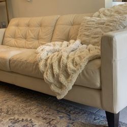 Macy’s Leather Sofa -ivory Tufted 