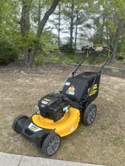 22 Inch Self-propelled Lawnmower 