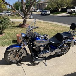 Kawasaki Vulcan 900