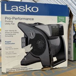 Lasko Pro Performance 10" 3 Speed Pivoting Blower Electric Household