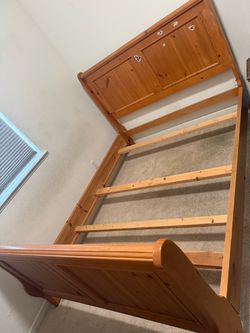 Free queen size wood bed frame