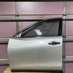 2014-2020 Nissan Rogue Front Left Door OEM