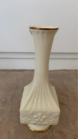 7” Square Bud Base Camellia By Aynsley