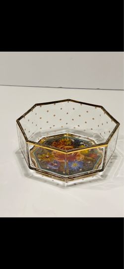 Vintage MacKenzie Child Garland Pink Dots Octagon Glass Bowl 4.5”. Discontinued MacKenzie-Child glass bowl is in good condition, no cracks or chips, a