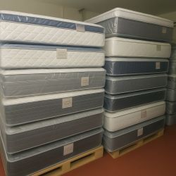 King Size 12-Inch Thick Plush Mattress – Brand New, Factory-Sealed in Plastic. Enjoy Fast, Same-Day Delivery