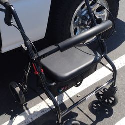 Nova 4 Wheels Chair 50