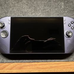 Lenovo Legion Go Z1 Extreme 1Tb 32Gb RAM