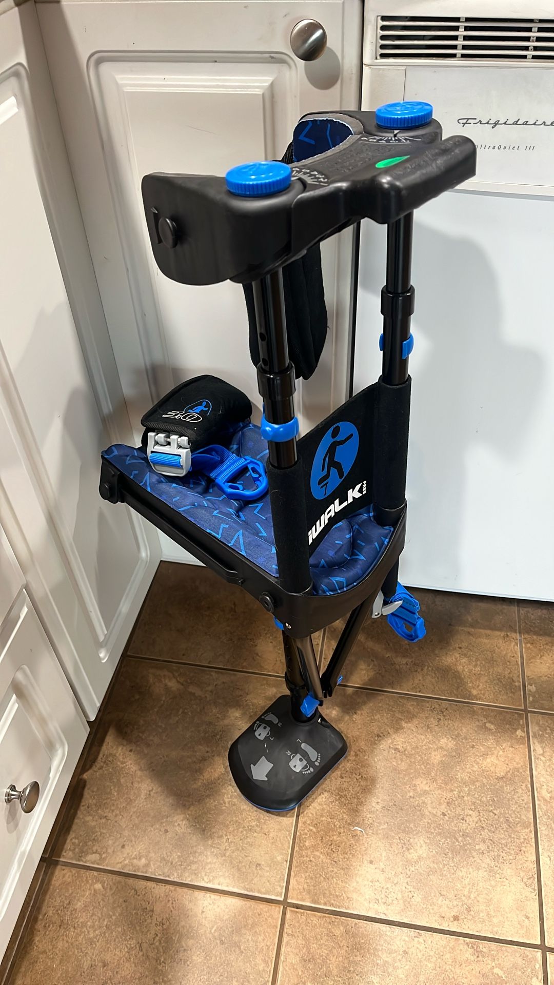 I Walk Free- Hands free Crutches! Make An Offer:)