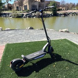 Electric Scooter isinwheel SNova Pro like new