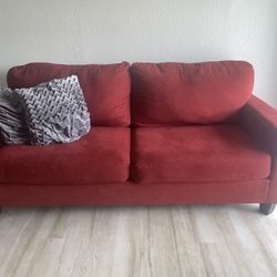 COUCH FOR SALE ! 