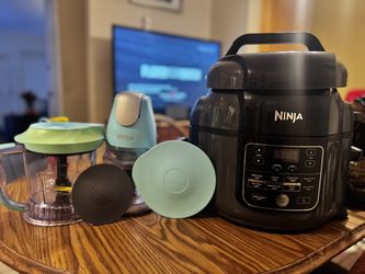 Gently used NINJA Ninja® Foodi™ TenderCrisp 9-in-1 8-Quart Deluxe XL Pressure Cooker, Stainless Steel  LIKE NEW $30 OBO
