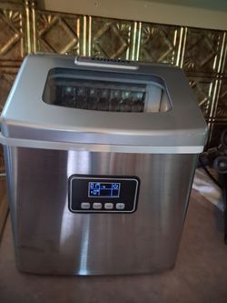 EUHOMY Countertop Ice Maker Machine, 40Lbs/24H Auto Self-Cleaning, 24 Pcs Ice/13 Mins