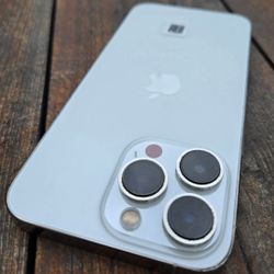 Firm Price ☆ iPhone 13 Pro 256GB • Like New • 85% Battery • 1‑Year Warranty • Miami Beach Pickup / Solo Recogida