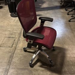 Ergonomic Mesh Office Chair (Red/Black) – Great Condition!