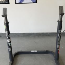 MD-859p Squat Rack. 