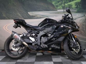 2024 Kawasaki ZX400PP